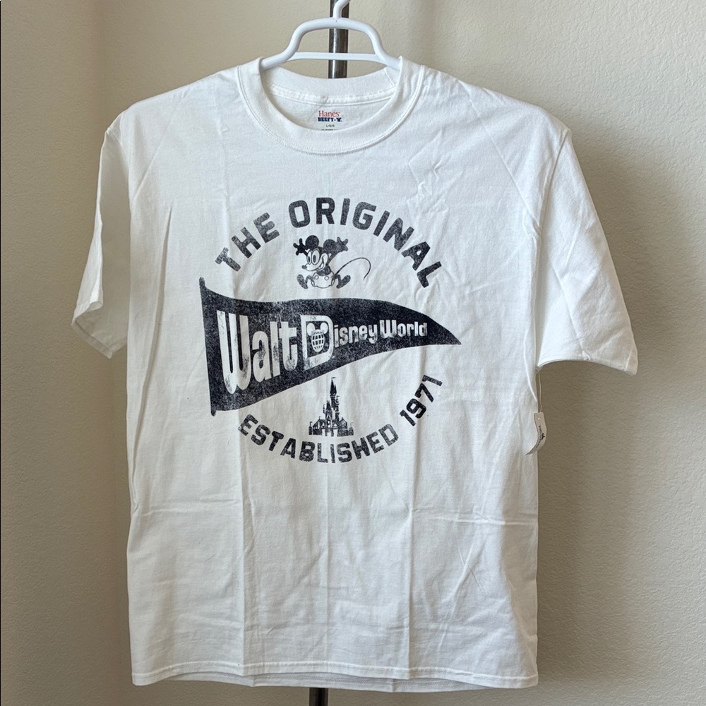 New With Tags Disney Sz L White and Blue Graphic Tee Retro Style Hanes Beefy T